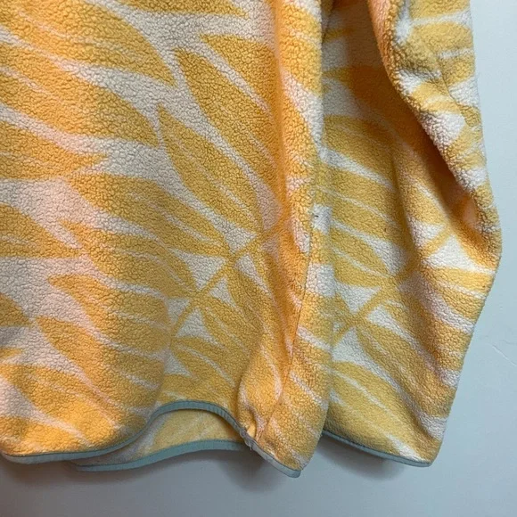 Patagonia Synchilla Yellow and Cream Pullover Size Large - Picture 4 of 8